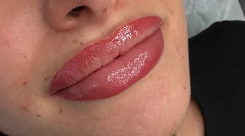 Ombré lip effect right after the session