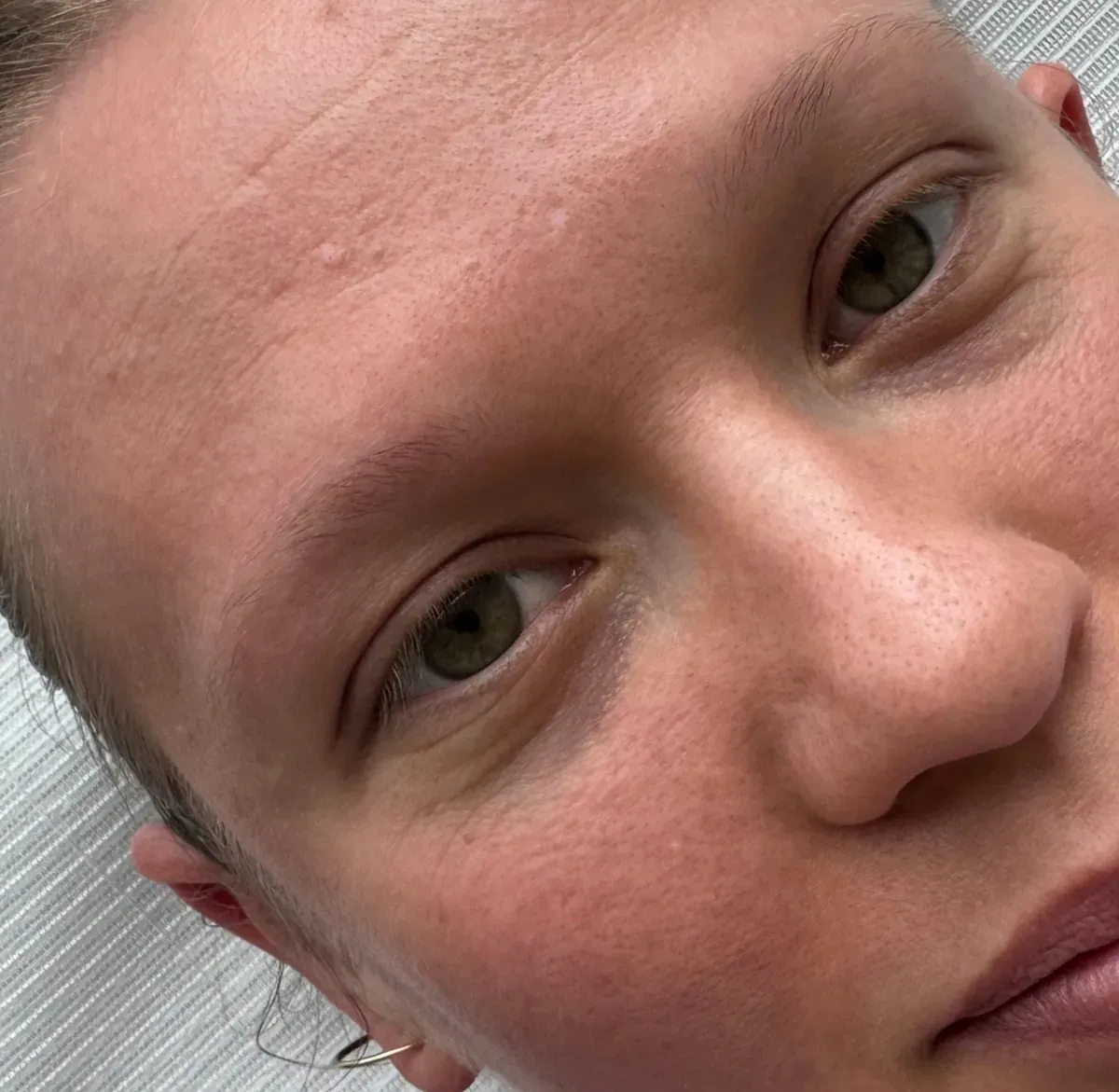 Blonde client, natural brows before powder brows