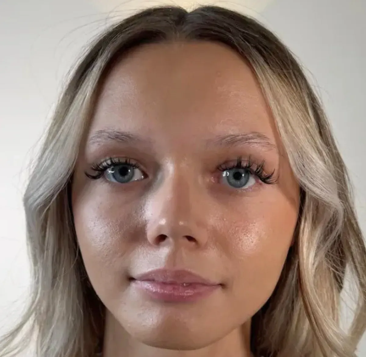 Client before her powder brows